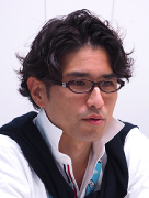 小林 悠輔 氏