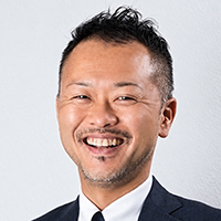 横溝 竜太郎 氏