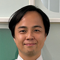 阿部 寛之 氏