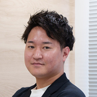 斉藤 怜平 氏
