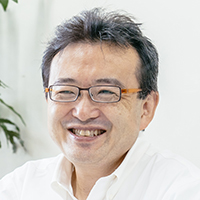 村上 敬亮 氏