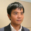 小野 里樹 氏